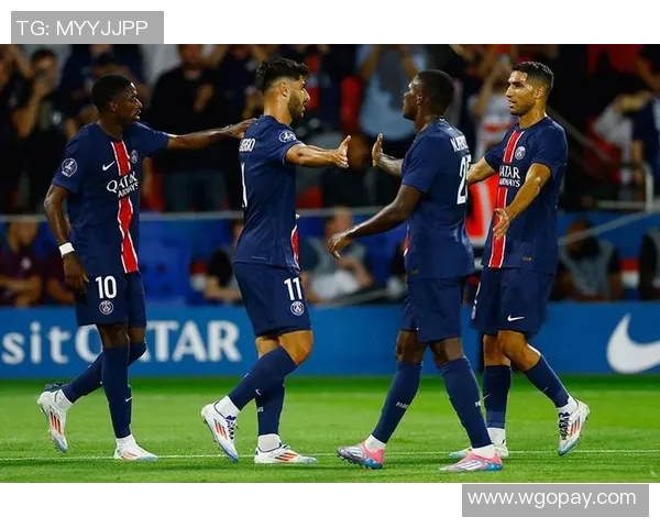 巴黎圣日耳曼客场战胜摩纳哥，卫冕法甲冠军形势良好