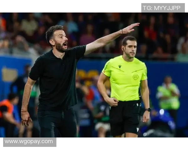 巴塞罗那宣布主帅换帅，新帅携手巨星征战西甲！