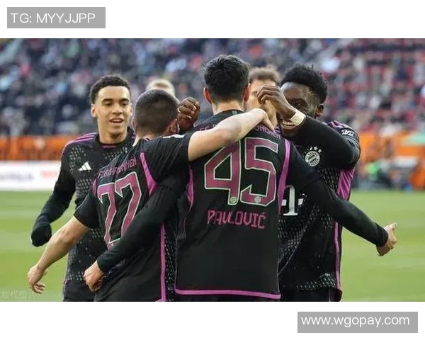 拜仁慕尼黑队稳坐榜首，德甲霸主地位不可撼动