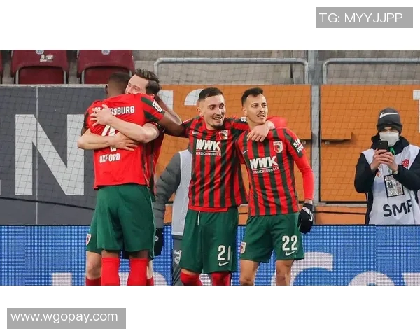 拜仁主场大胜奥格斯堡,展现球队实力全面提升 拜仁主场大胜奥格斯堡,展现球队实力全面提升