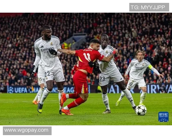 利物浦重夺冠军宝座,终结皇马霸主地位,欧冠历史再添辉煌一页 利物浦重夺冠军宝座,终结皇马霸主地位,欧冠历史再添辉煌一页