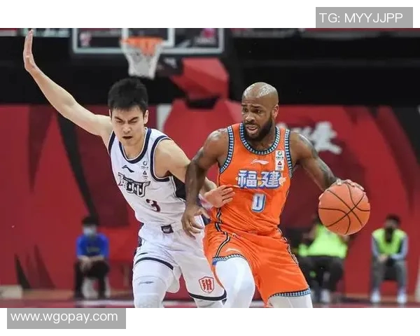 马布里宣布将再次加盟中国球队CBA生涯第九个赛季即将开启 马布里宣布将再次加盟中国球队CBA生涯第九个赛季即将开启