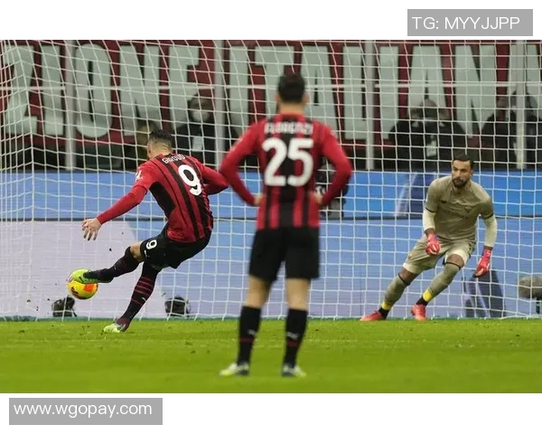 意甲联赛即将重新开赛,AC米兰对战罗马,悬念重重! 意甲联赛即将重新开赛,AC米兰对战罗马,悬念重重!